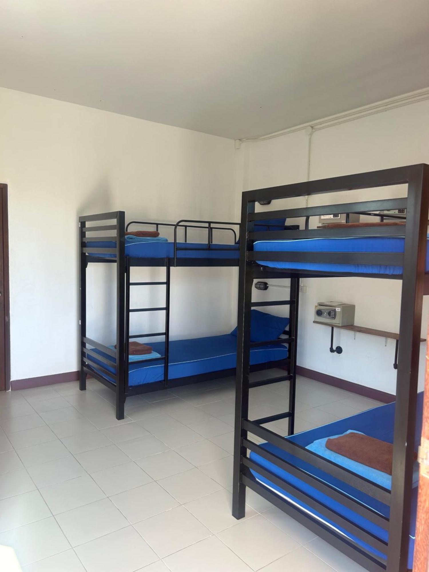 Sea Breeze Backpacker Hostel Ko Pha Ngan Exterior photo