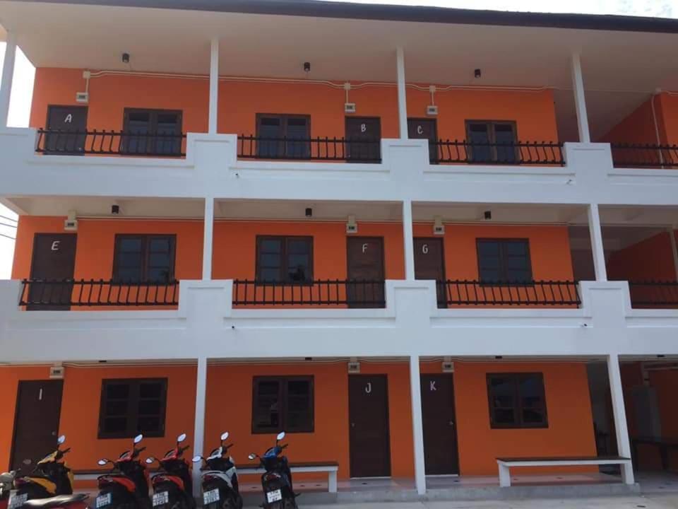 Sea Breeze Backpacker Hostel Ko Pha Ngan Exterior photo
